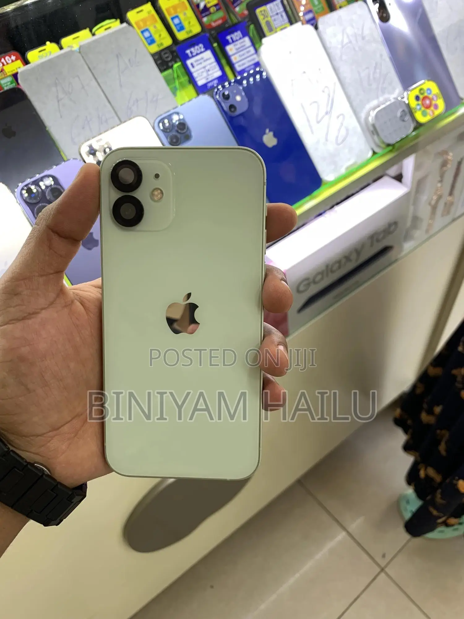 Apple iPhone 12 64 GB