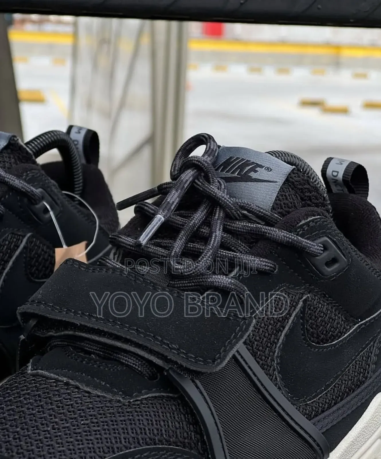 Nike Shark Travis Scott Black White