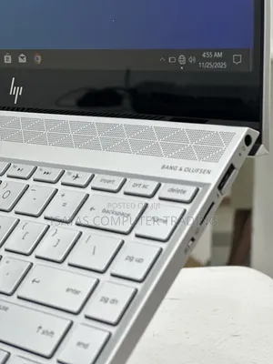 New Laptop HP Envy 14 8GB Intel Core I5 SSD 1T