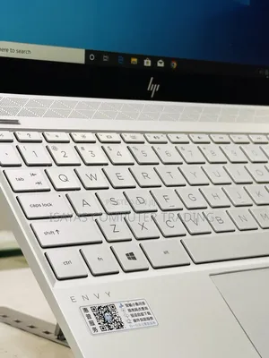 New Laptop HP Envy 14 8GB Intel Core I5 SSD 1T