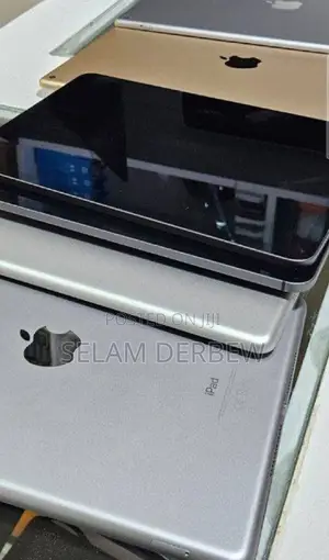 Photo - New Apple iPad Air 64 GB