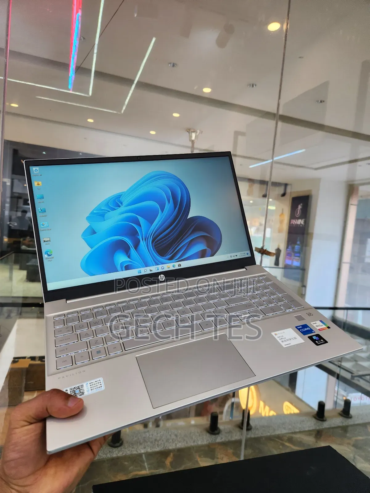 New Laptop HP Pavilion 15 16GB Intel Core I5 SSD 512GB