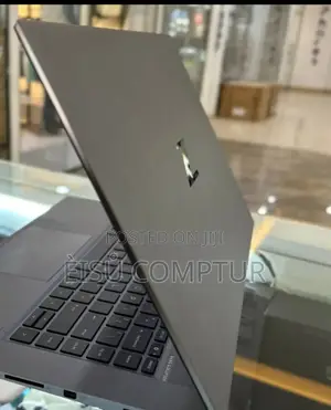 New Laptop HP Zbook Studio G7 16GB Intel Core I7 SSD 1T