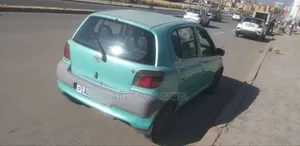 Toyota Yaris 1999