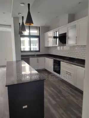 3bdrm Apartment in Luxury Apartiment, Kirkos for rent