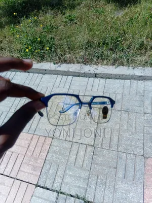 Photo - Ferrari Polarized Sunglasses