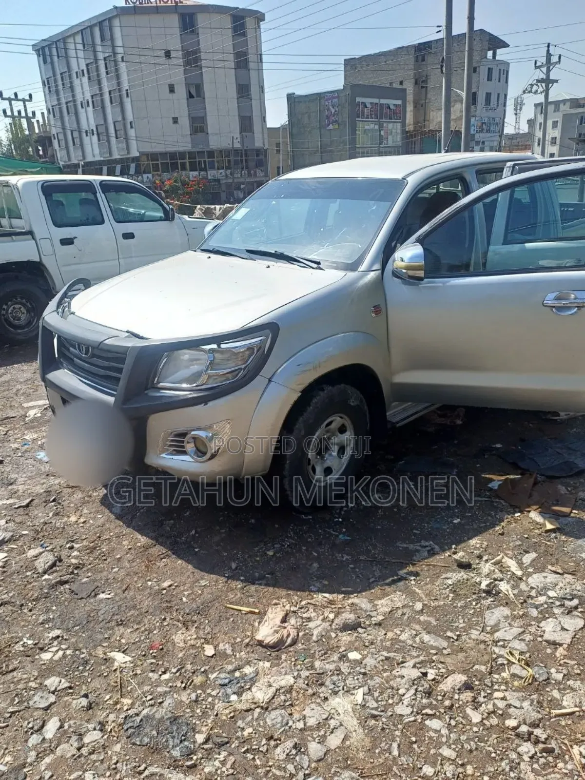 Toyota Hilux 2013 Gray