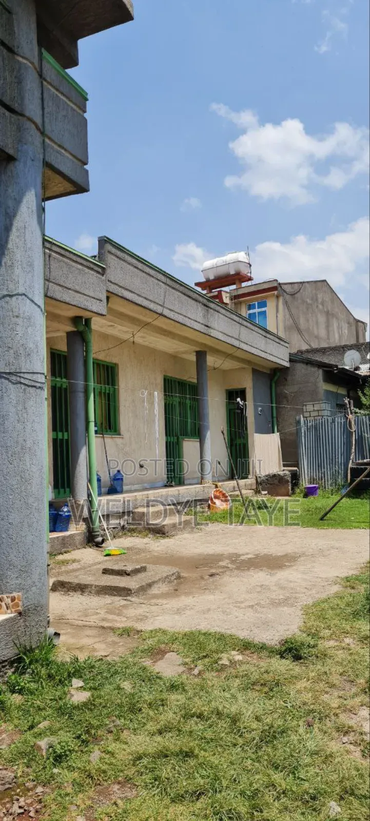 Furnished 3bdrm House in Yeka for sale