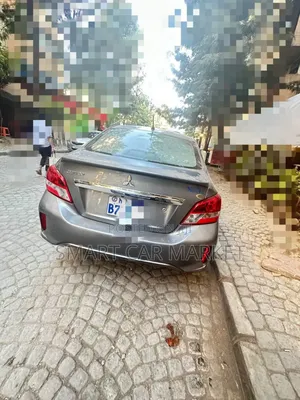 Mitsubishi Attrage 2021 Gray