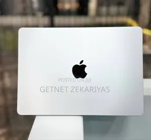 New Laptop Apple MacBook Air 2022 M2 8GB Apple M2 SSD 256GB