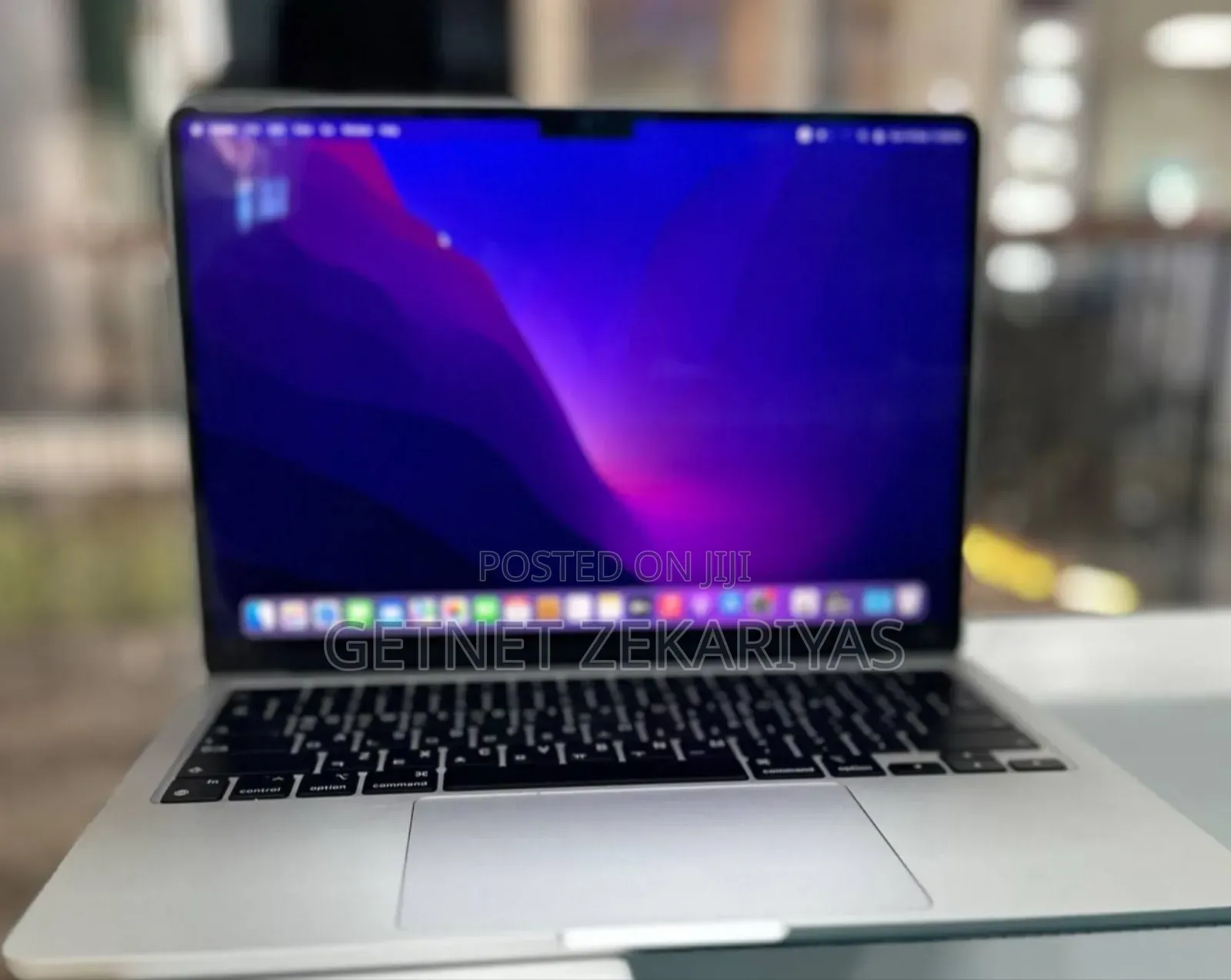 New Laptop Apple MacBook Air 2022 M2 8GB Apple M2 SSD 256GB