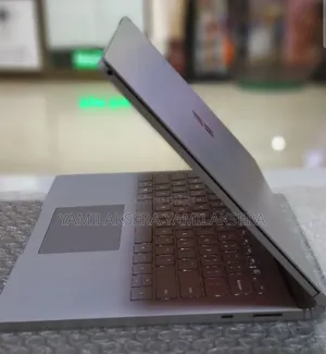 New Laptop Microsoft Surface Book 3 16GB Intel Core I7 SSD 256GB