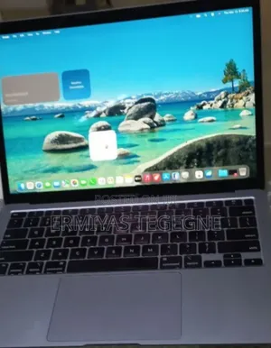 New Laptop Apple MacBook Pro 2019 8GB Intel Core I7 SSD 256GB