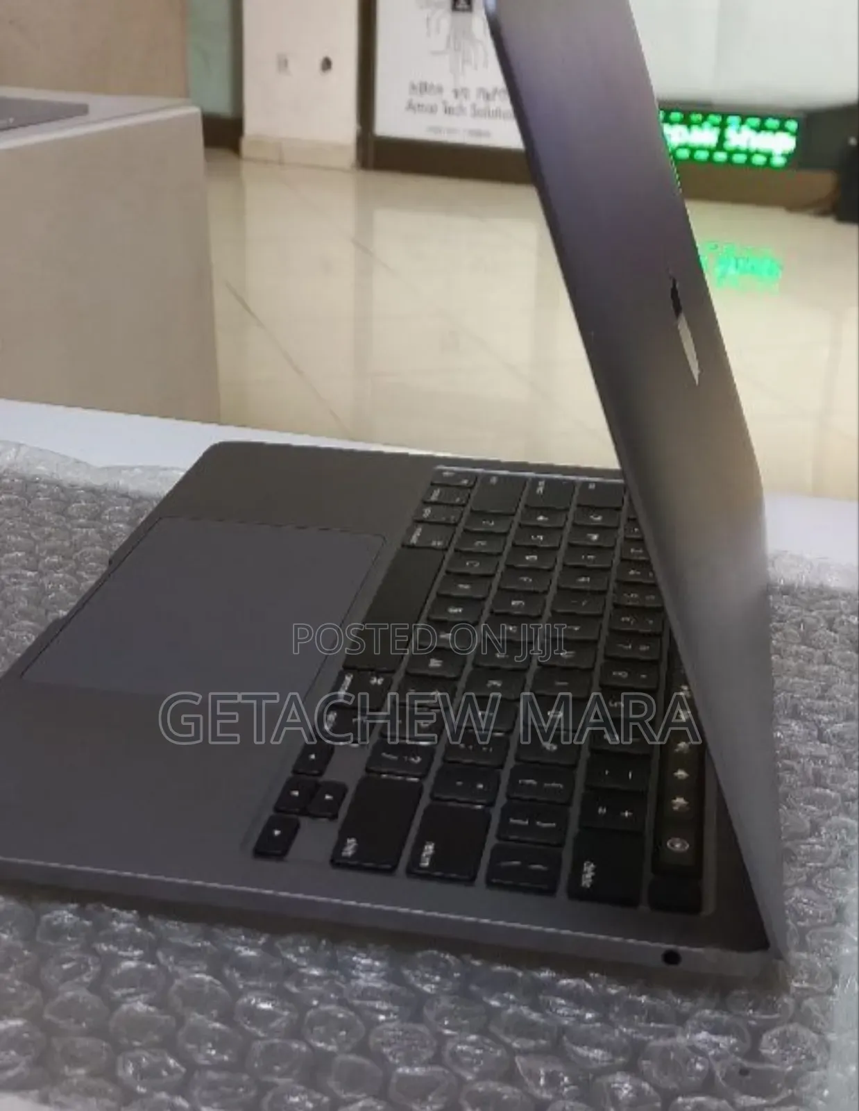 New Laptop Apple MacBook Pro M1 16GB Intel SSD 256GB