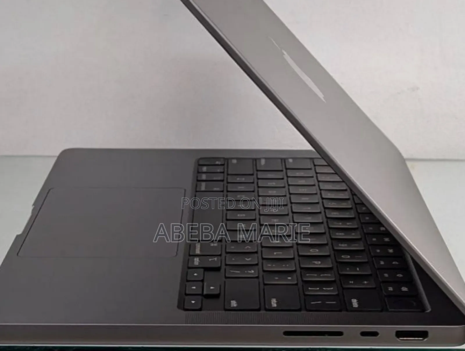 New Laptop Apple MacBook Pro M1 16GB Apple M1 Pro SSD 512GB