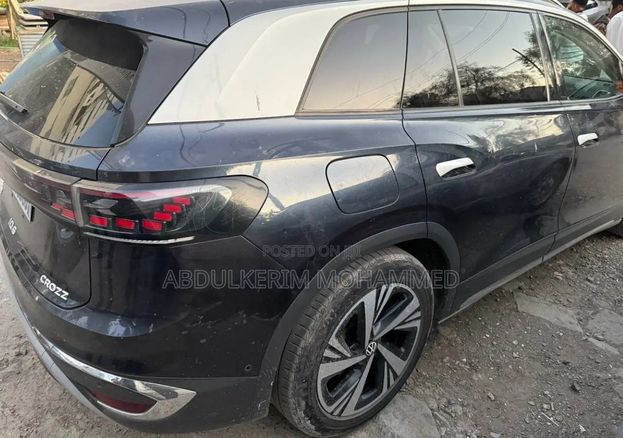 Volkswagen ID.6 2022 Blue