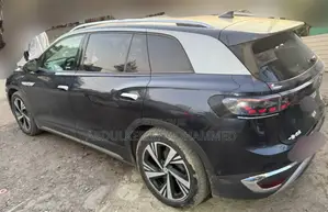 Volkswagen ID.6 2022 Blue