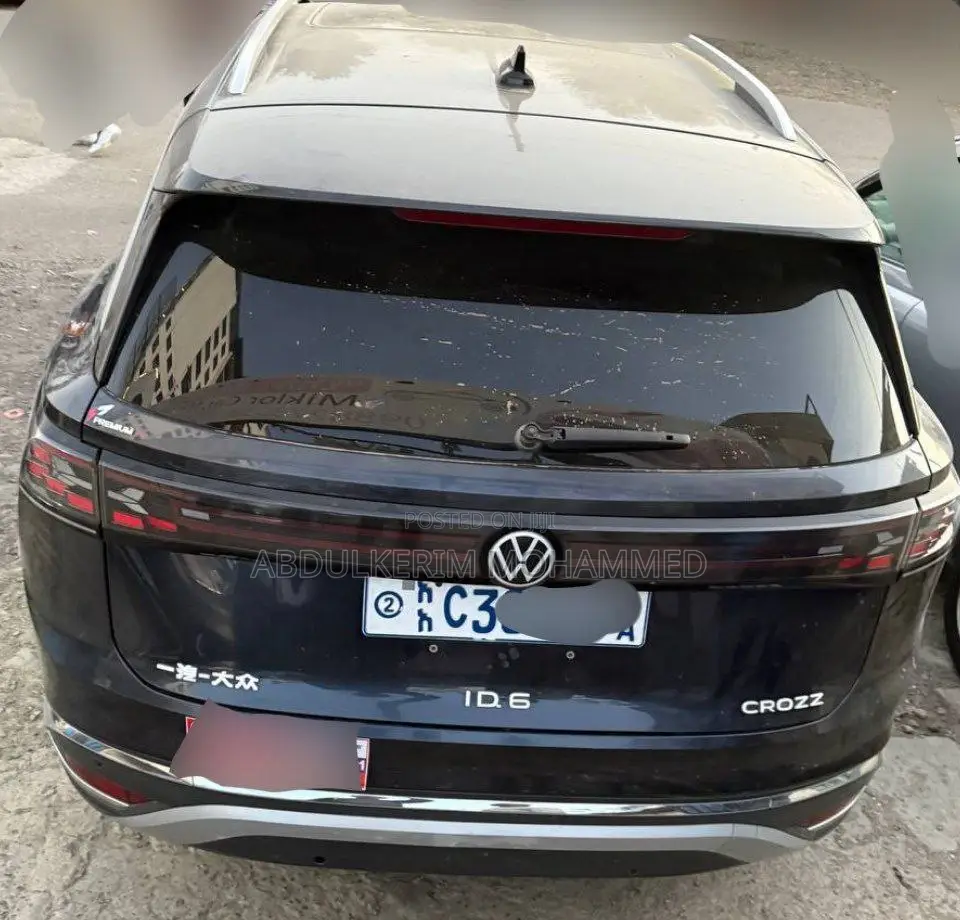 Volkswagen ID.6 2022 Blue