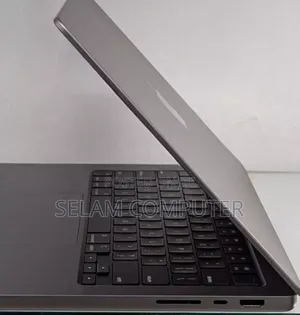 Photo - New Laptop Apple MacBook Pro M1 16GB Apple M1 SSD 512GB