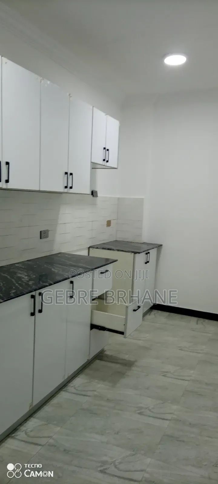 2bdrm Apartment in Apartment, Yeka for rent