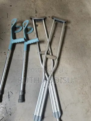 Photo - Elbow and Axillary Bilateral Crutches寄送crutches Medical New考慮crutches