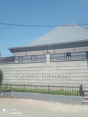 3bdrm Villa in Vila, Yeka for rent