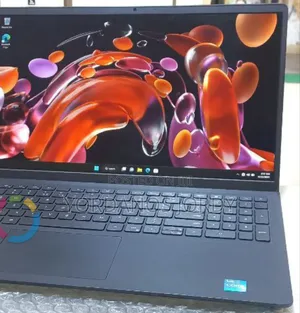 New Laptop Dell Vostro 3520 16GB Intel Core I5 SSD 512GB
