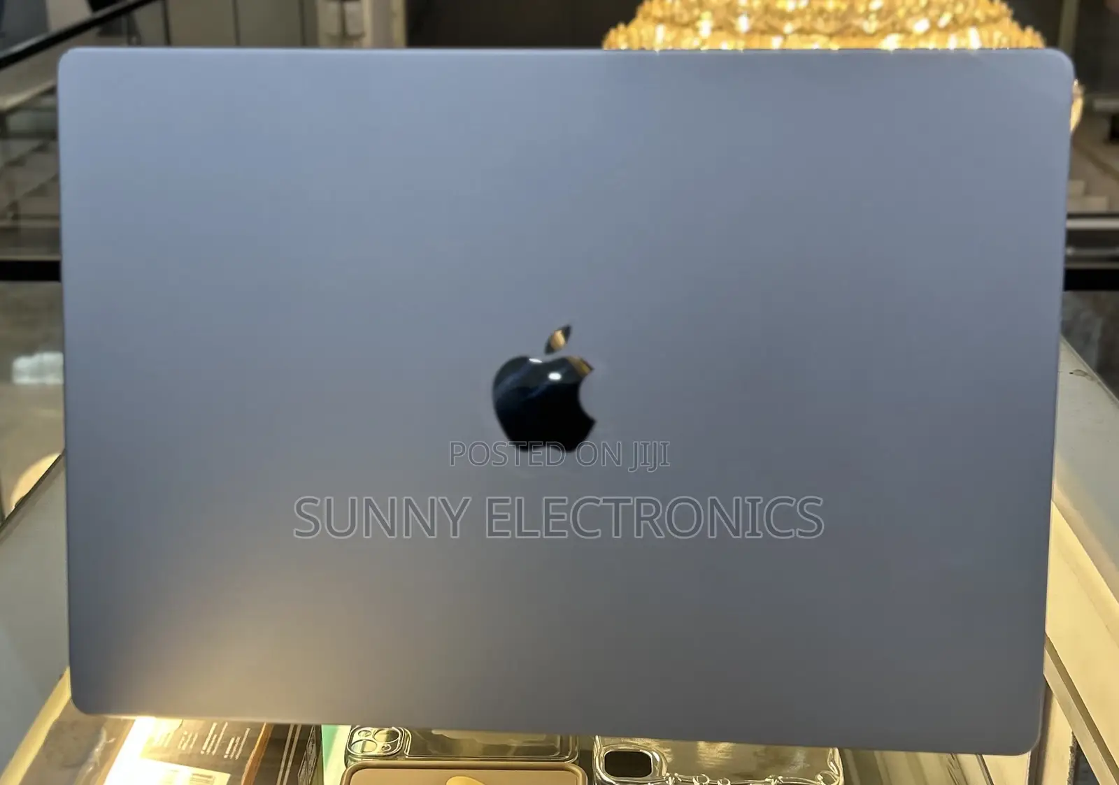 New Laptop Apple MacBook Pro M1 16GB Apple M1 Pro SSD 1T