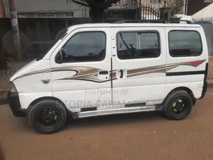 Suzuki Super Carry 2001 White
