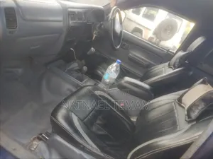 Toyota Hilux 1999 Blue