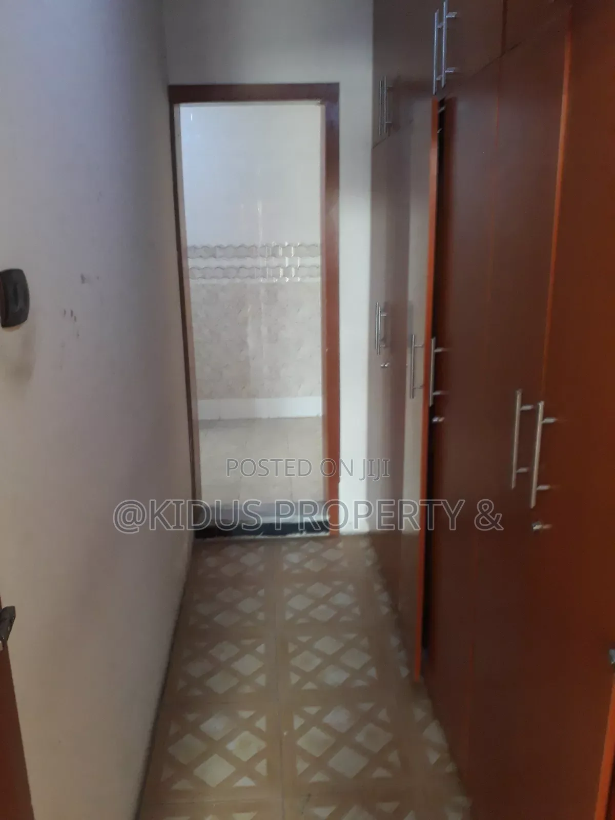 4bdrm Penthouse in Nasswe Realstate, Nifas Silk-Lafto for rent