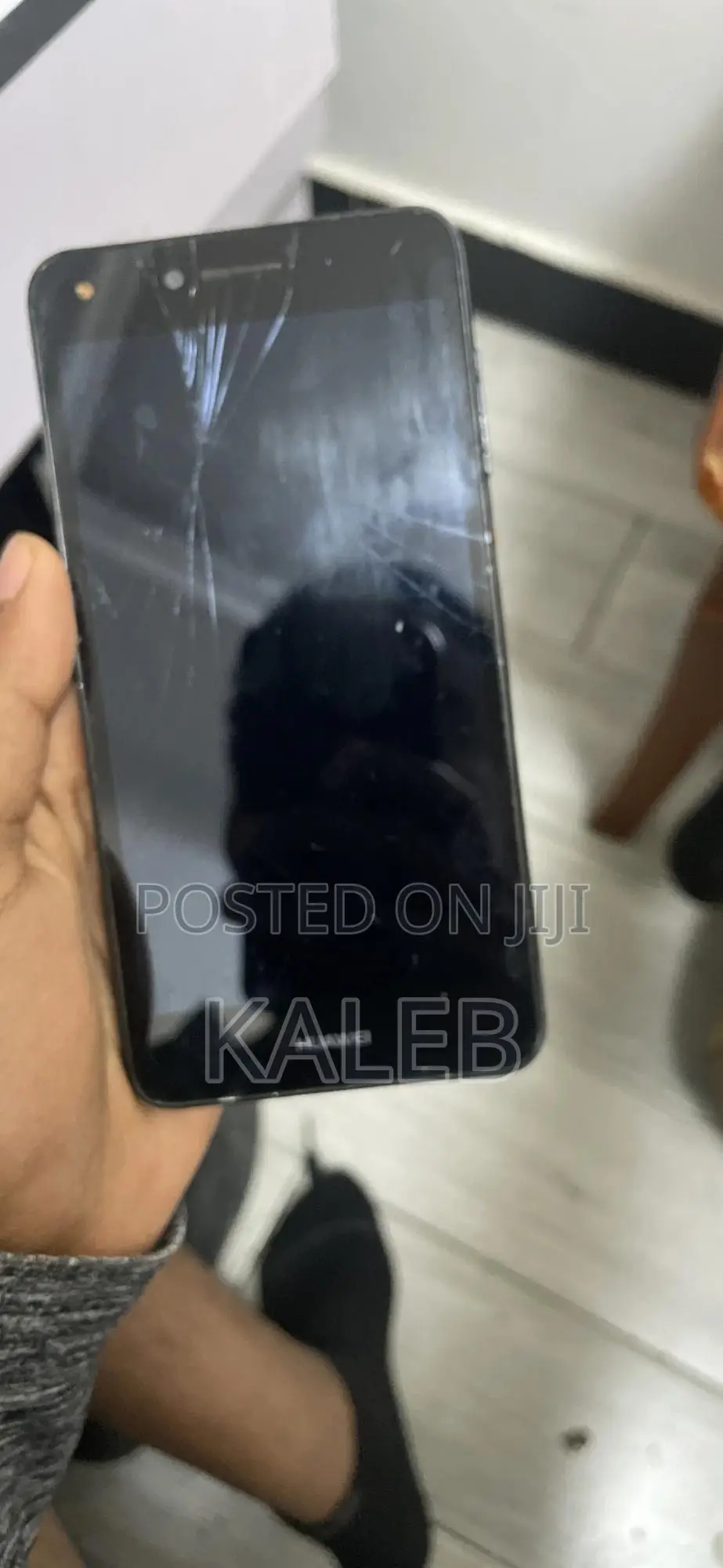 Huawei C8817E 8 GB Black