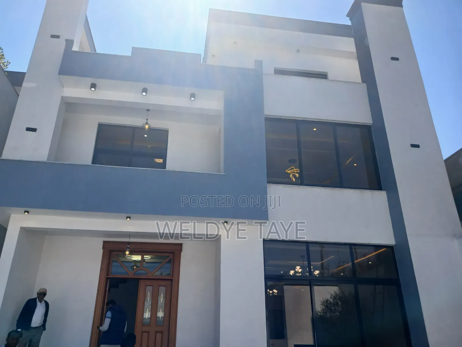 Furnished 8bdrm House in Yeka for sale