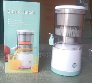 Photo - Plastic Electric Commercial Citrus Juicer