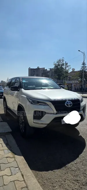 Toyota Fortuner 2020 White