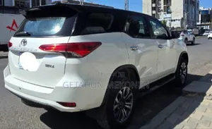 Toyota Fortuner 2020 White