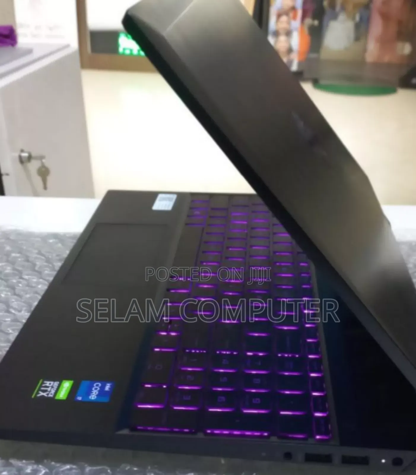 New Laptop HP Pavilion 11 16GB Intel Core I7 SSD 512GB