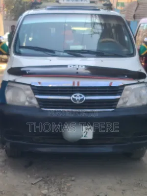 Photo - Toyota HiAce 2010 White