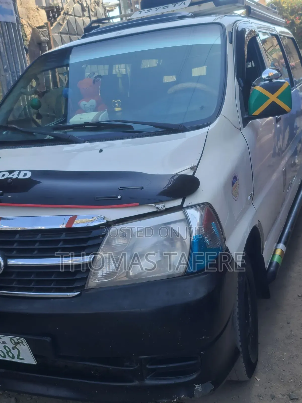 Toyota HiAce 2010 White