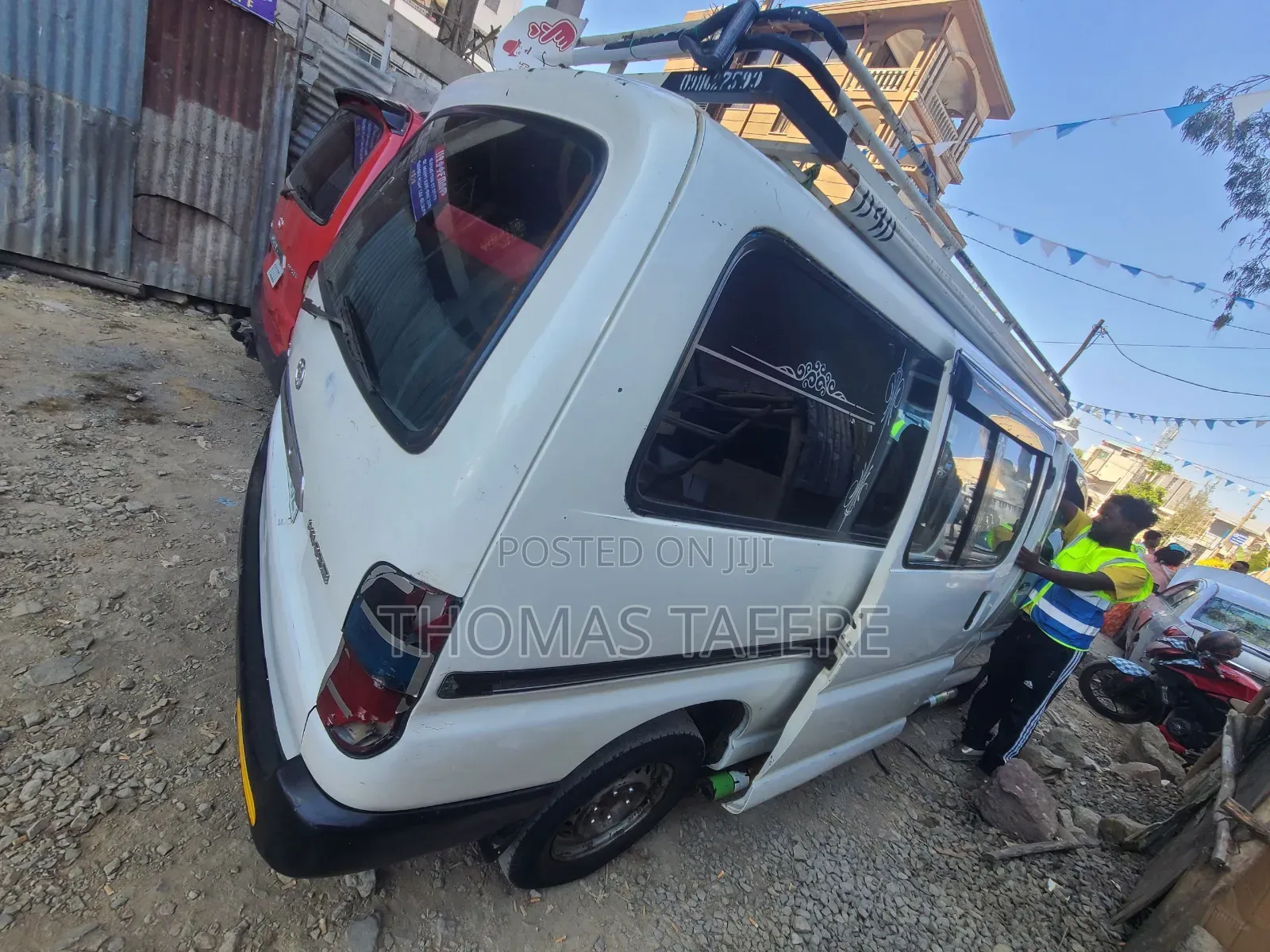 Toyota HiAce 2010 White