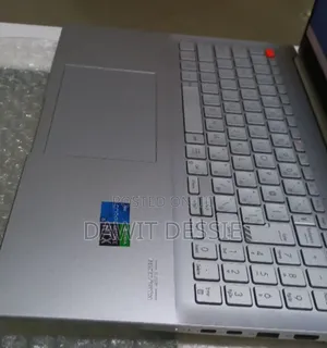 Photo - New Laptop Asus 16GB Intel Core I5 SSD 512GB
