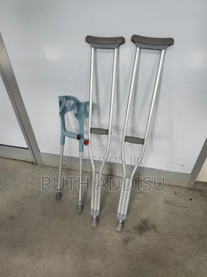 Photo - Axillary and Elbow Crutches夊不crutches老公crutches牌位crutches延誤crutches