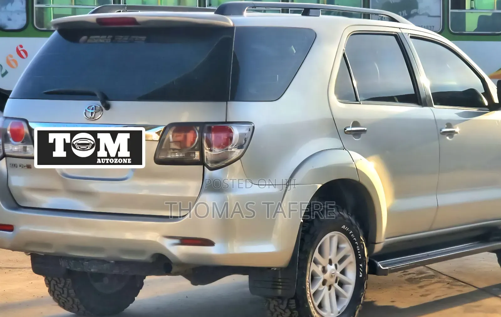 Toyota Fortuner 2013 Gold