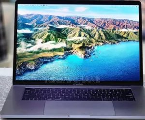 New Laptop Apple MacBook Pro 2017 16GB Intel Core I7 SSD 512GB