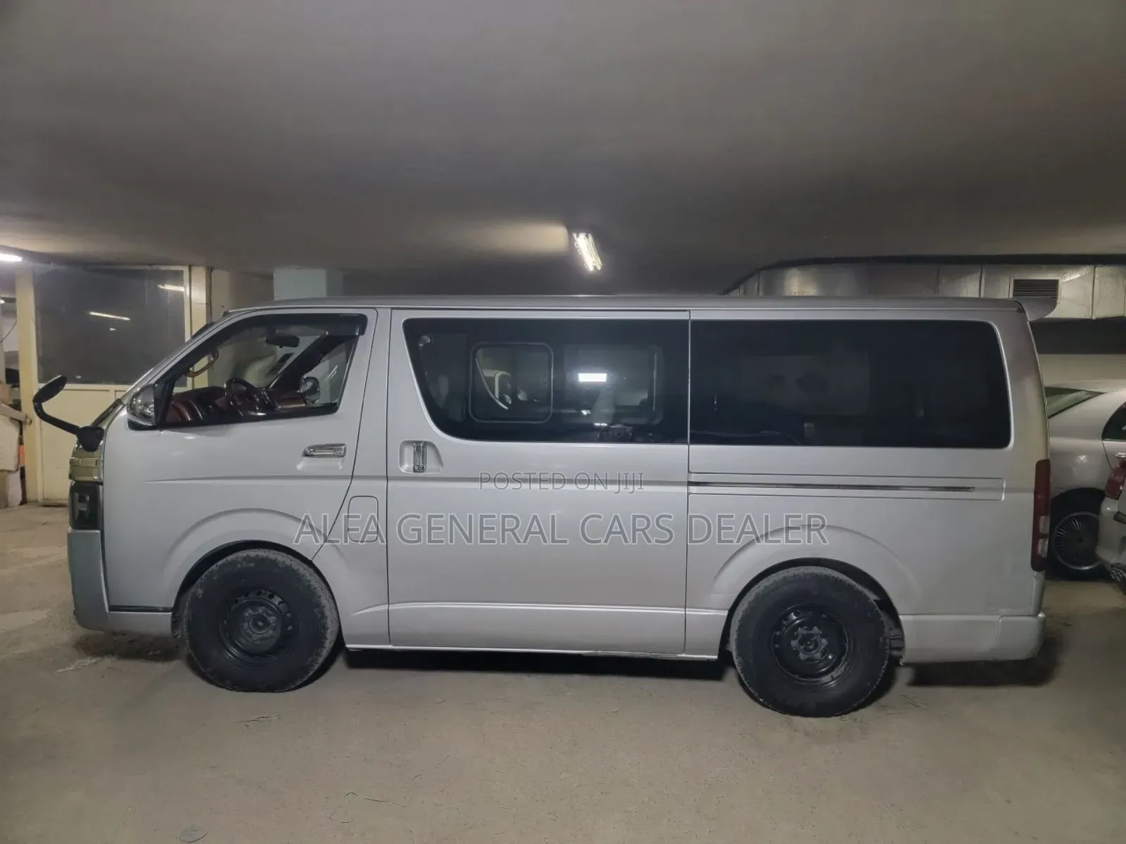 Toyota HiAce 2007 Silver