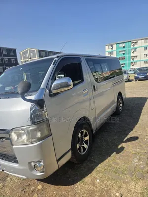 Photo - Toyota HiAce 2007 Silver