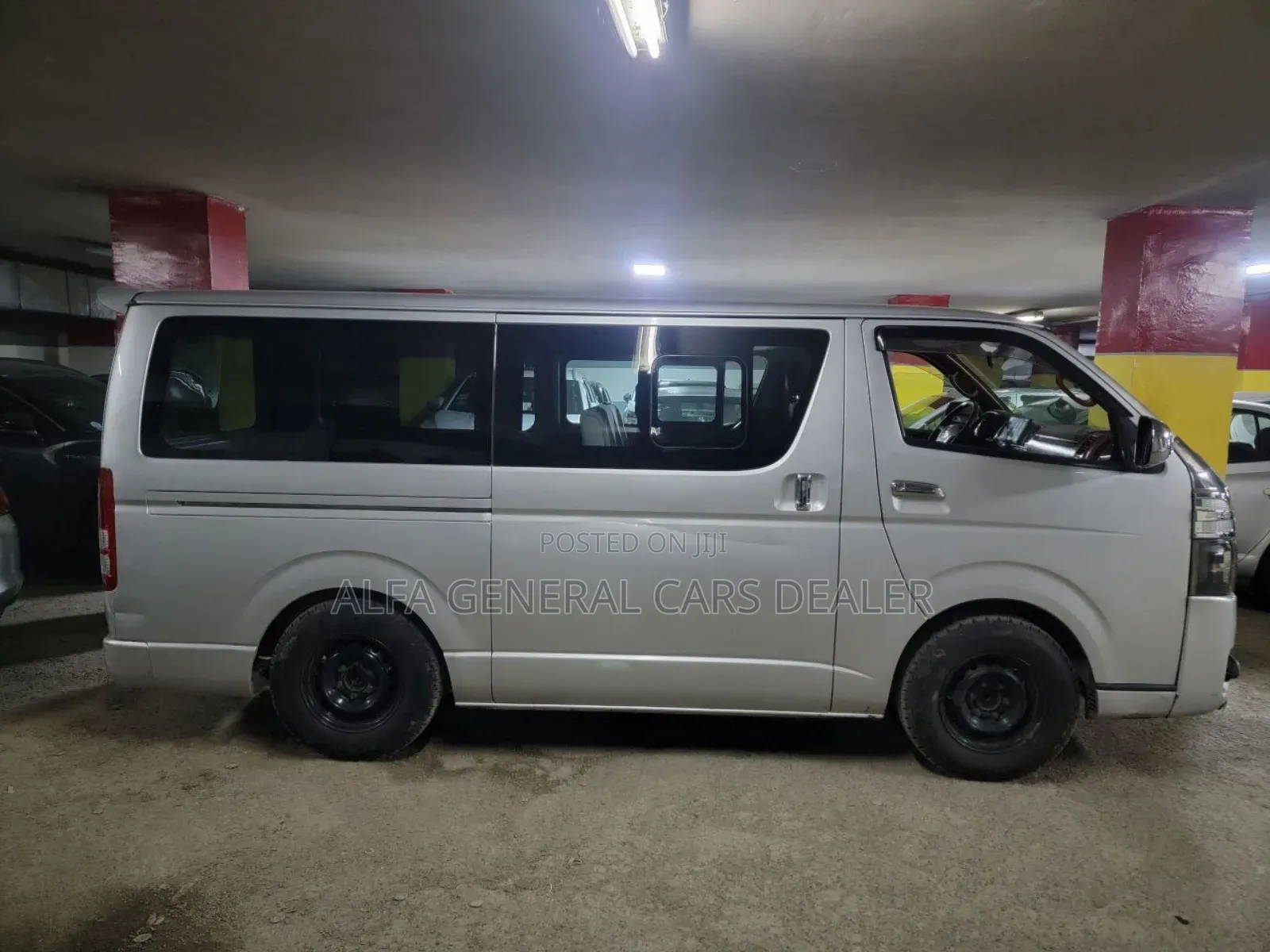 Toyota HiAce 2007 Silver