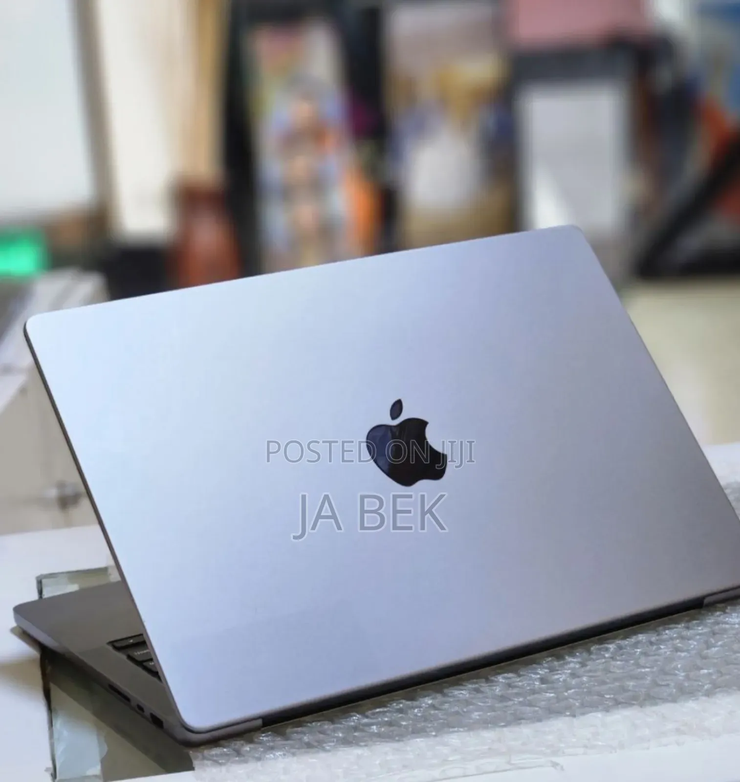 New Laptop Apple MacBook Pro M1 16GB Apple M1 SSD 512GB