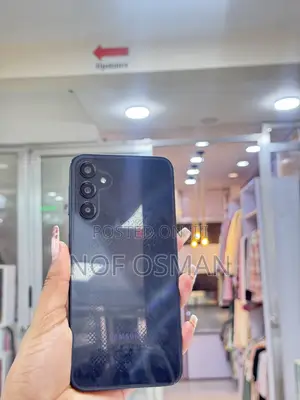 Photo - Samsung Galaxy A16 128 GB Black