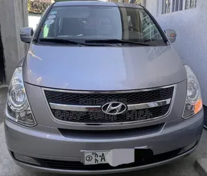 Photo - Hyundai Starex 2014 Silver